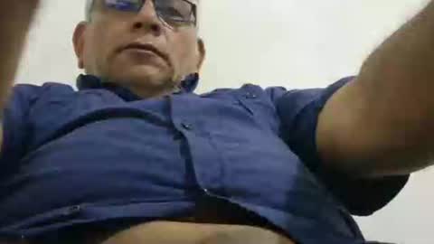 Snapshot of poli475 chatting on April 18, 7:18 pm poli online show from April 18, 7:18 pm