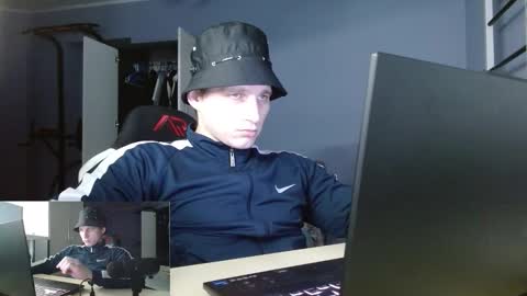 Poliglotjoe2 online show from February 5, 7:40 pm