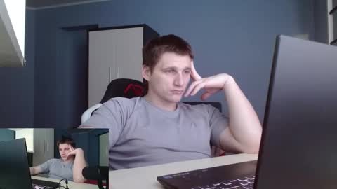 Poliglotjoe2 online show from February 10, 2:32 pm