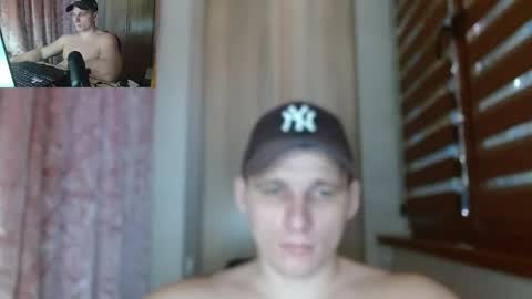 Snapshot of poliglotjoe2 chatting on April 24, 2:08 pm Poliglotjoe2 online show from April 24, 2:08 pm