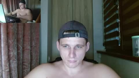 Snapshot of poliglotjoe2 chatting on April 26, 3:32 pm Poliglotjoe2 online show from April 26, 3:32 pm