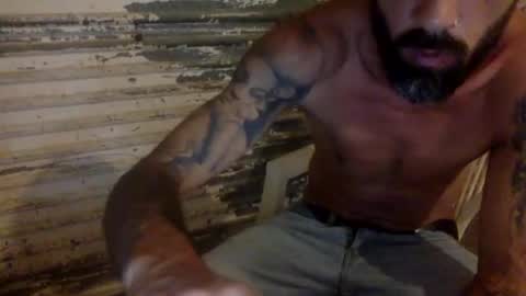 Snapshot of polla101 chatting on June 28, 12:27 am aquiles online show from June 28, 12:27 am
