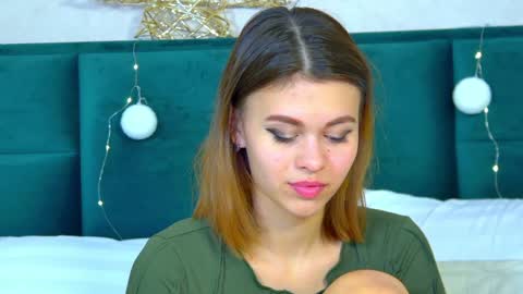 Snapshot of pollylanders chatting on December 26, 6:54 pm Polly online show from December 26, 6:54 pm