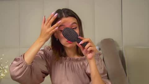 Snapshot of pollylanders chatting on October 13, 6:52 pm Polly online show from October 13, 6:52 pm