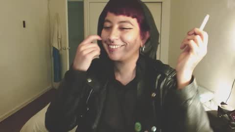 Poly online show from January 10, 1:40 am