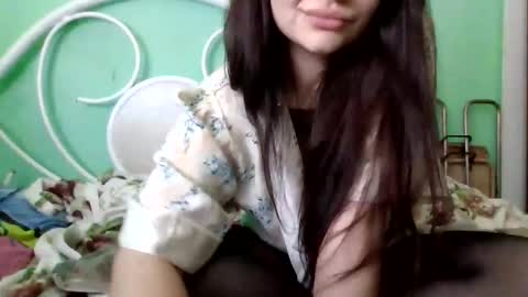 Snapshot of polykrovka88 chatting on May 28, 8:11 am polykrovka88 online show from May 28, 8:11 am