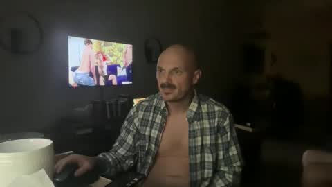 Snapshot of pompous_pirate chatting on February 14, 11:29 am Pompous Pirates online show from February 14, 11:29 am