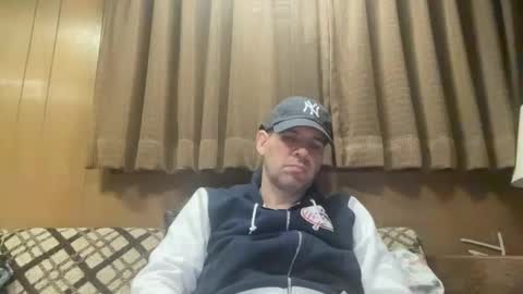 Snapshot of ponchynyc chatting on October 2, 4:19 am PONCH online show from October 2, 4:19 am