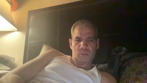 Snapshot of ponchynyc chatting on October 4, 10:52 pm PONCH online show from October 4, 10:52 pm