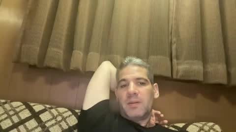 Snapshot of ponchynyc chatting on October 7, 5:04 am PONCH online show from October 7, 5:04 am