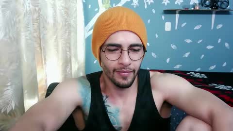 Snapshot of ponzothc chatting on September 25, 8:23 pm ponzothc online show from September 25, 8:23 pm