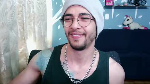 Snapshot of ponzothc chatting on October 1, 7:09 pm ponzothc online show from October 1, 7:09 pm