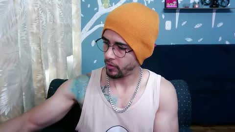 Snapshot of ponzothc chatting on October 5, 9:13 pm ponzothc online show from October 5, 9:13 pm