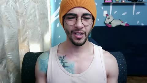 Snapshot of ponzothc chatting on November 1, 8:22 pm ponzothc online show from November 1, 8:22 pm