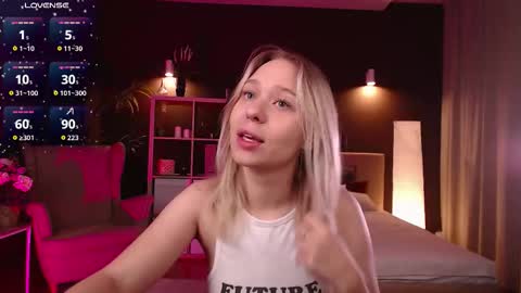 Snapshot of pooja_hegde chatting on September 15, 1:05 am Eva online show from September 15, 1:05 am