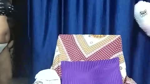 Snapshot of poojalady chatting on October 9, 6:00 am poojalady online show from October 9, 6:00 am