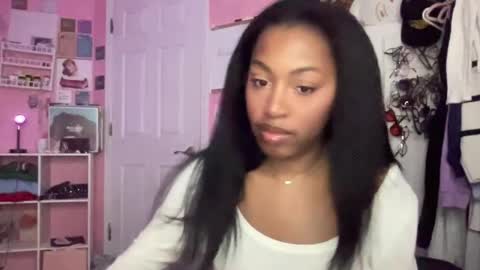 Snapshot of popasprincess chatting on December 11, 3:02 am princess online show from December 11, 3:02 am