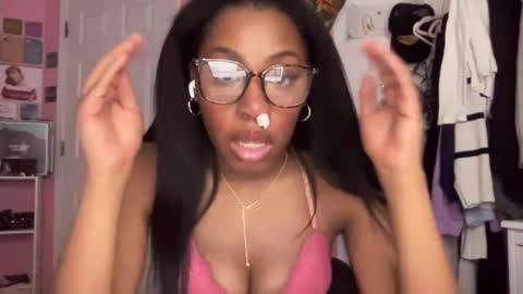 Snapshot of popasprincess chatting on December 13, 3:05 am princess online show from December 13, 3:05 am