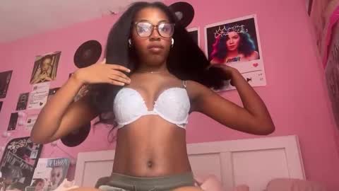 Snapshot of popasprincess chatting on January 6, 5:16 pm princess online show from January 6, 5:16 pm