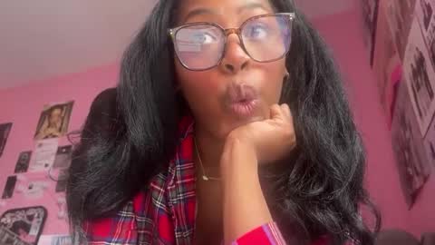 Snapshot of popasprincess chatting on January 6, 8:18 pm princess online show from January 6, 8:18 pm