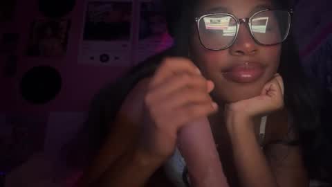 Snapshot of popasprincess chatting on January 10, 3:18 am princess online show from January 10, 3:18 am