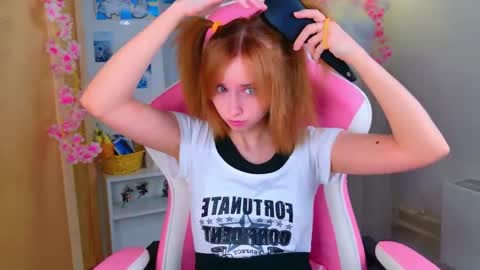 Snapshot of popjenny chatting on May 8, 1:38 pm Hi Daddy Im Jane online show from May 8, 1:38 pm