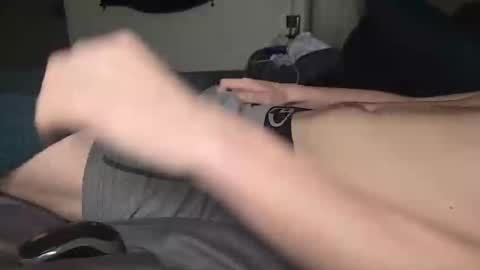 Snapshot of poppunk4life chatting on November 14, 2:10 am Kyle online show from November 14, 2:10 am