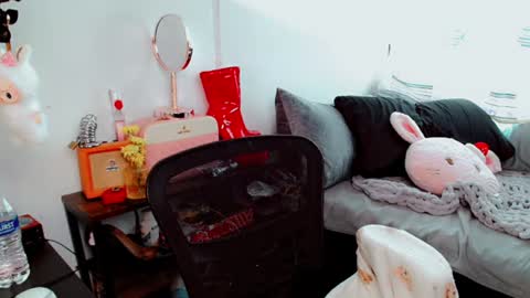 Snapshot of poppykens chatting on July 29, 8:18 pm Poppy Kensington online show from July 29, 8:18 pm