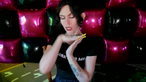 Snapshot of popstarsextape chatting on May 2, 9:20 pm A cadia online show from May 2, 9:20 pm