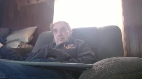 Snapshot of porkingit400 chatting on February 22, 1:35 pm porkingit400 online show from February 22, 1:35 pm