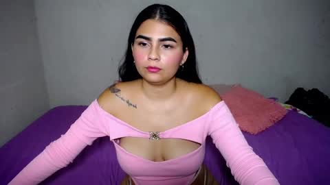 Snapshot of porn_sexy chatting on January 18, 5:20 am NICKKYMARTIN online show from January 18, 5:20 am