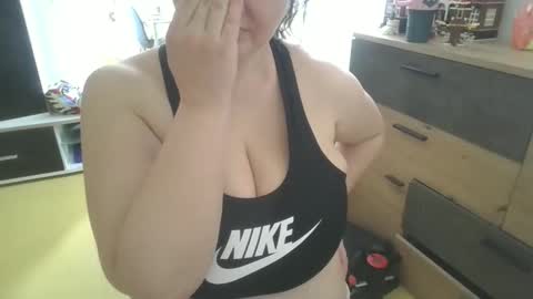 Snapshot of pornbusty chatting on May 7, 6:52 am MelissOfficial online show from May 7, 6:52 am