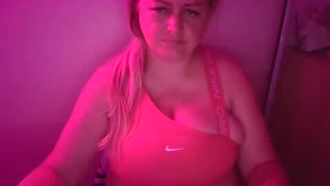 Snapshot of pornbusty chatting on July 14, 6:57 pm MelissOfficial online show from July 14, 6:57 pm