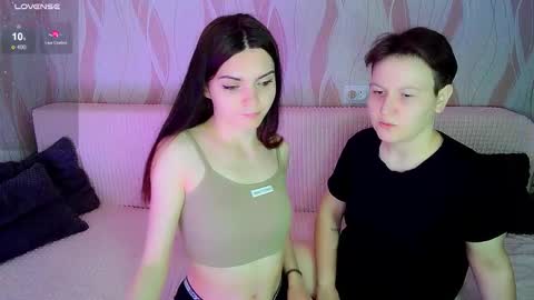 Snapshot of pornostendup chatting on September 22, 8:22 pm Ana and Tati online show from September 22, 8:22 pm