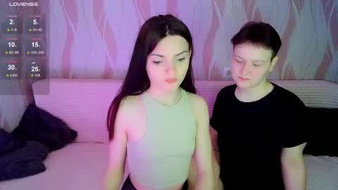 Snapshot of pornostendup chatting on October 11, 7:23 pm Ana and Tati online show from October 11, 7:23 pm