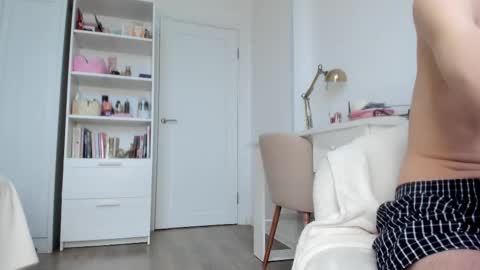 Bella  online show from December 4, 12:14 pm