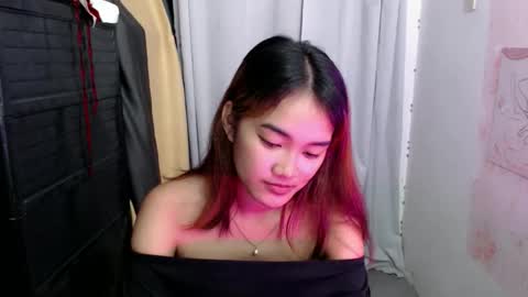 pornstar_kia online show from April 27, 3:32 pm