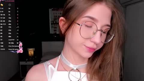 Elizabeth online show from February 14, 5:21 pm