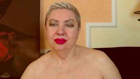 Snapshot of posh_lady chatting on July 24, 5:49 am LADY POSH online show from July 24, 5:49 am