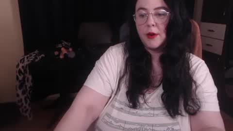 Snapshot of posh_mistress chatting on July 7, 11:20 pm PoshMistres online show from July 7, 11:20 pm