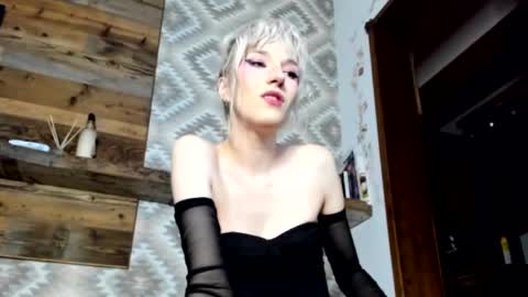 Snapshot of positivevibess chatting on February 18, 9:42 pm positivevibess online show from February 18, 9:42 pm