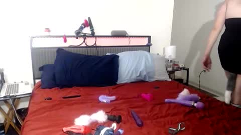 Snapshot of poundthatpussy4me chatting on April 22, 7:55 am poundthatpussy4me online show from April 22, 7:55 am