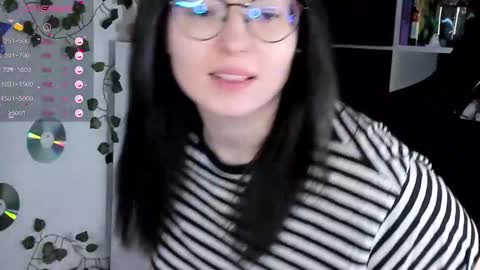 Robyn online show from January 10, 1:35 pm