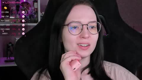 Robyn online show from March 19, 9:57 am