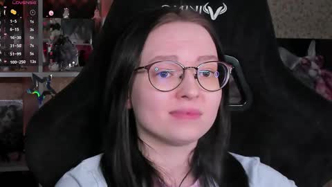 Robyn online show from April 18, 9:59 pm