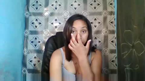 Snapshot of power_sexy chatting on April 21, 3:57 am LARISSAH online show from April 21, 3:57 am