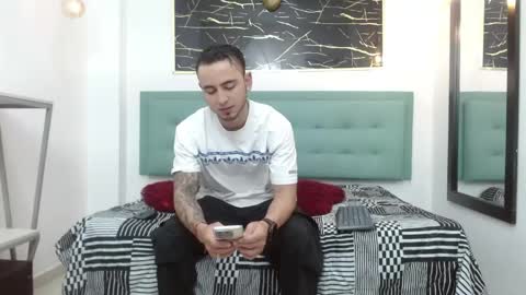Snapshot of powerlustx chatting on April 29, 3:43 am online show from April 29, 3:43 am