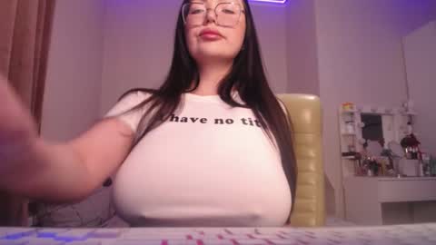 Lina online show from March 5, 6:44 am