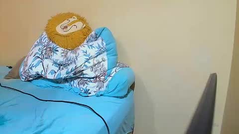 Snapshot of pr1vatecouple chatting on February 20, 5:04 am Private Couple online show from February 20, 5:04 am