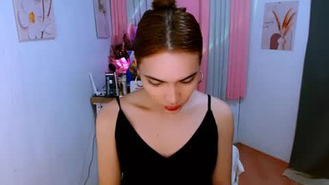Snapshot of preciosa_banks69 chatting on July 20, 9:45 am preciosa_banks69 online show from July 20, 9:45 am